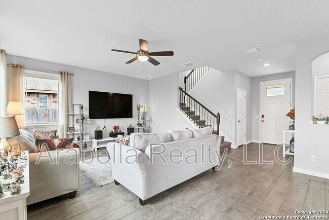 Building Photo - 7606 Hartford Den