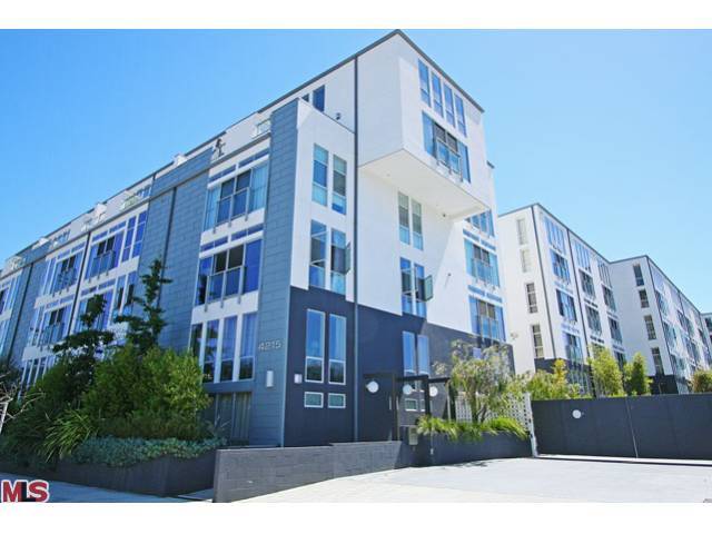 Building Photo - 4215 Glencoe Ave