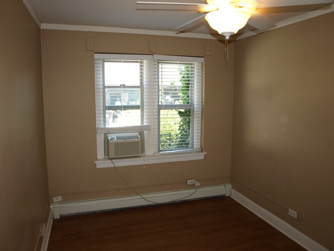 Building Photo - 1530 N Downing St