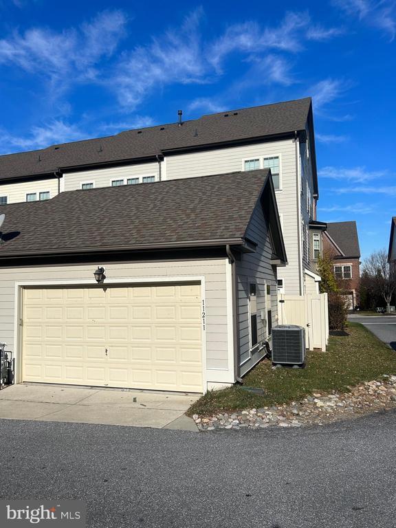Building Photo - 11211 Terrace Ln