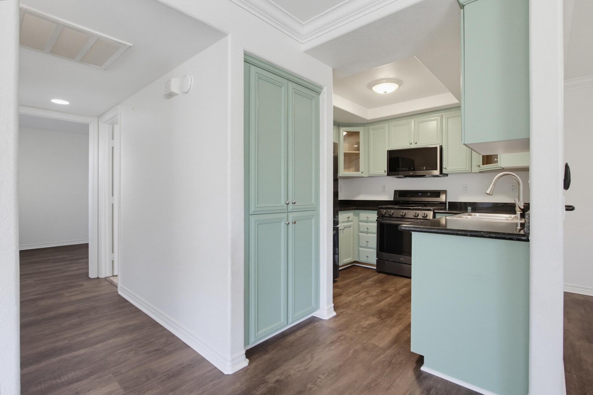Building Photo - 5046 Los Morros Way