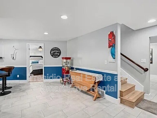 Building Photo - 10927 S Lostwood Dr