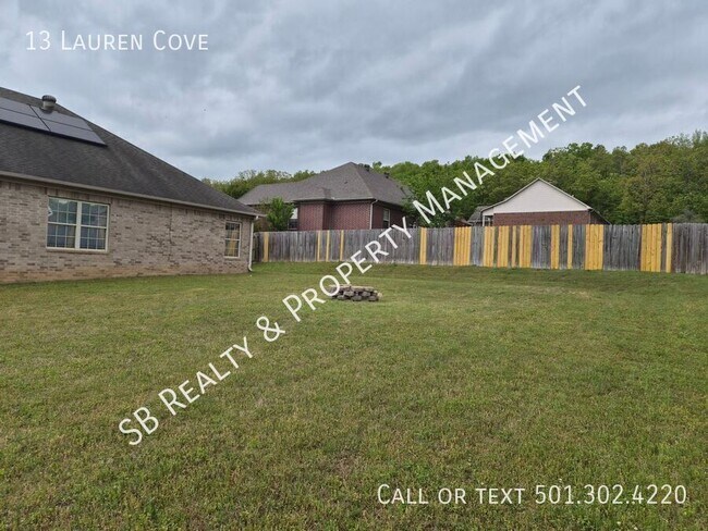 Building Photo - 13 Lauren Cove