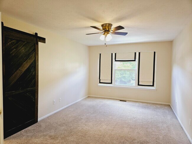 Building Photo - 3598 Bent Trail Dr
