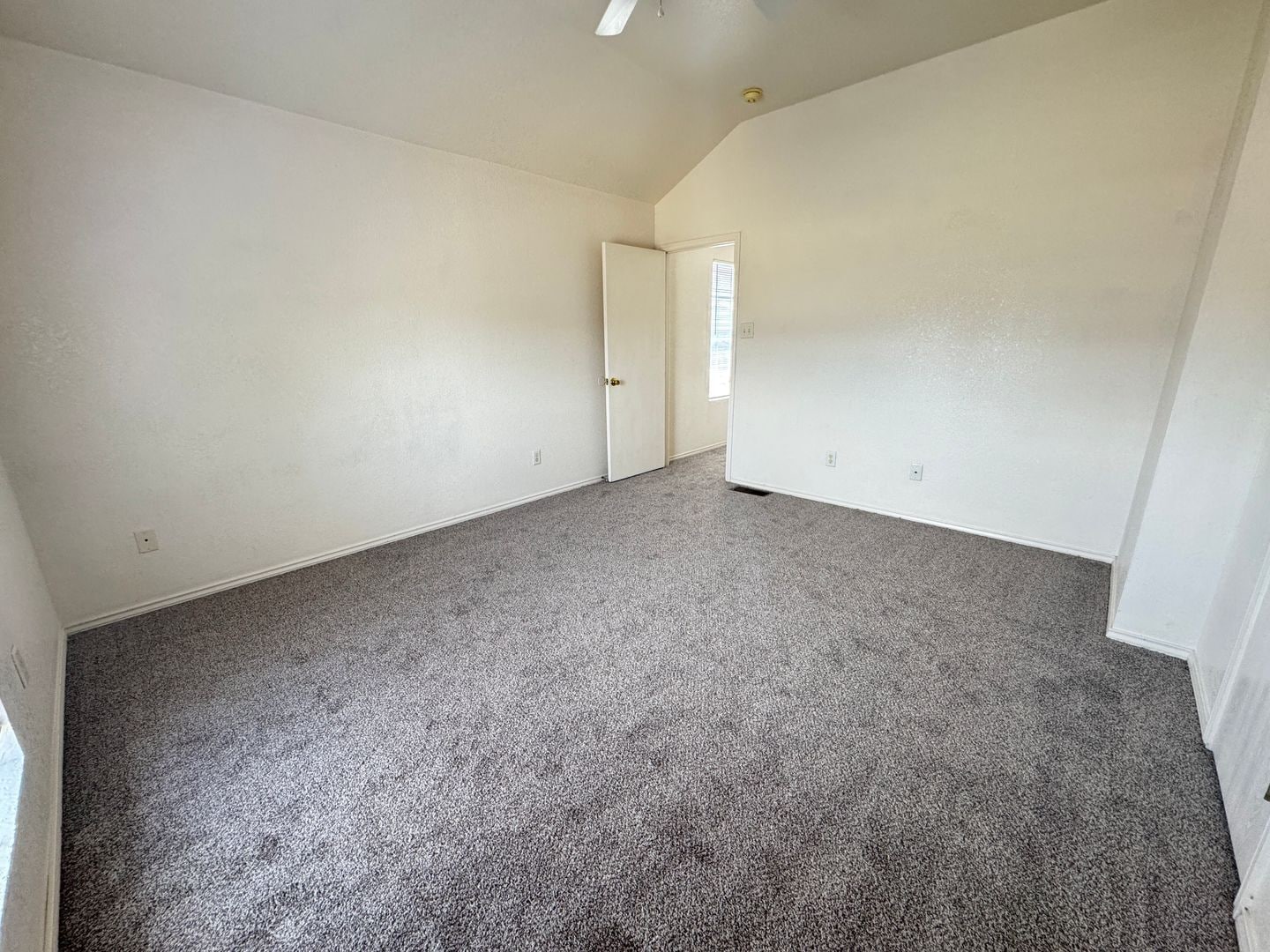 Building Photo - 4505 Deek Dr