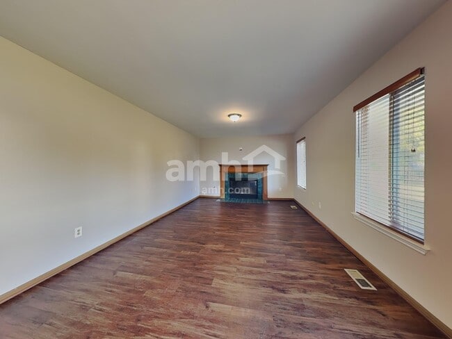 Building Photo - 21827 W Judith Ct