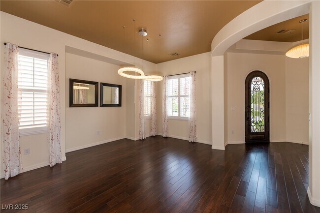 Building Photo - 2057 Orchard Mist St