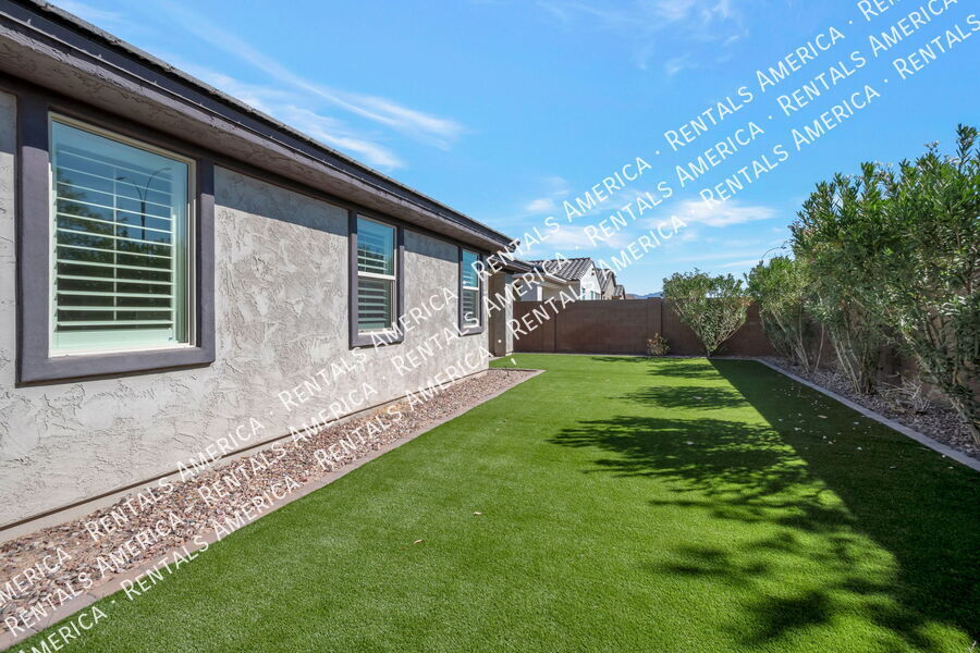 Building Photo - 10047 E Wavelength Ave