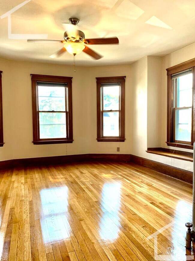Building Photo - 161 Brayton Rd