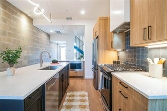 Building Photo - 700 Denson Dr