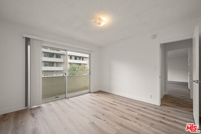 Building Photo - 10653 Holman Ave