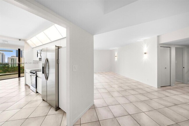 Building Photo - 19707 Turnberry Way
