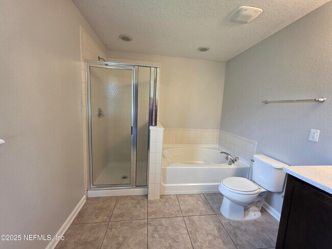 Building Photo - 6553 Winding Greens Dr