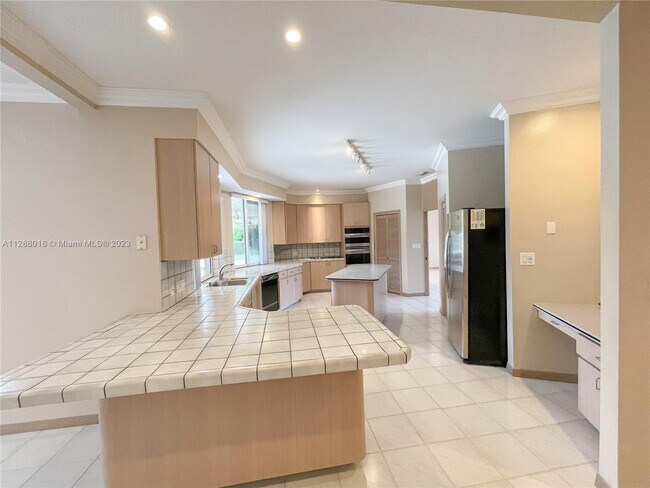 Building Photo - 7101 Holatee Trail