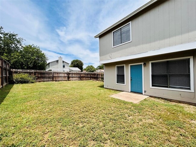 Building Photo - 9300 Kempler Dr