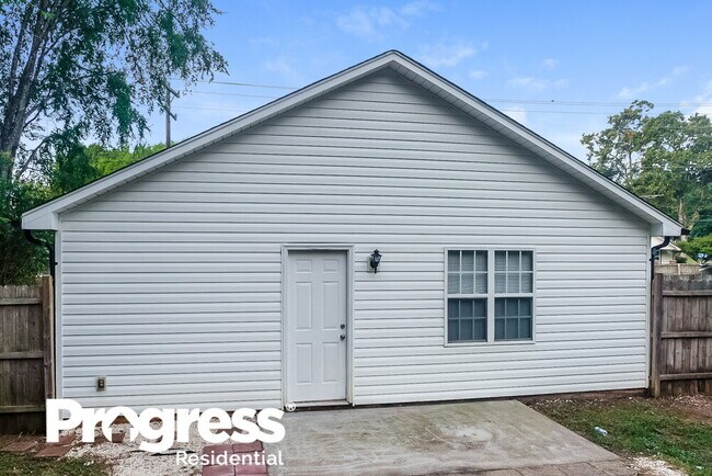 Building Photo - 603 Union Cemetery Rd SW