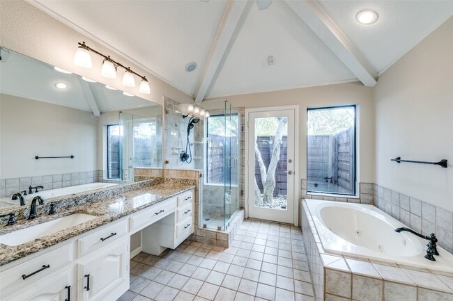 Building Photo - 6116 Southern Knoll Dr