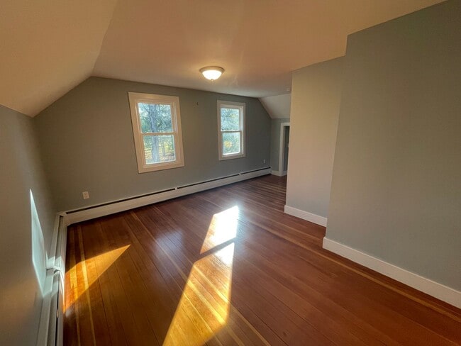 Building Photo - Private, tranquil Rental in Lenox, MA!