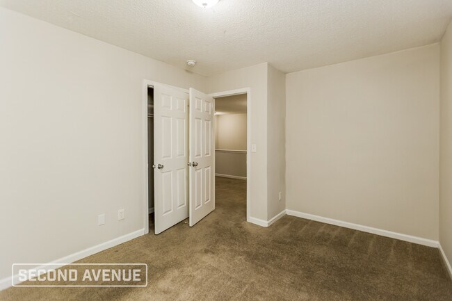 Building Photo - 5211 Hanover St