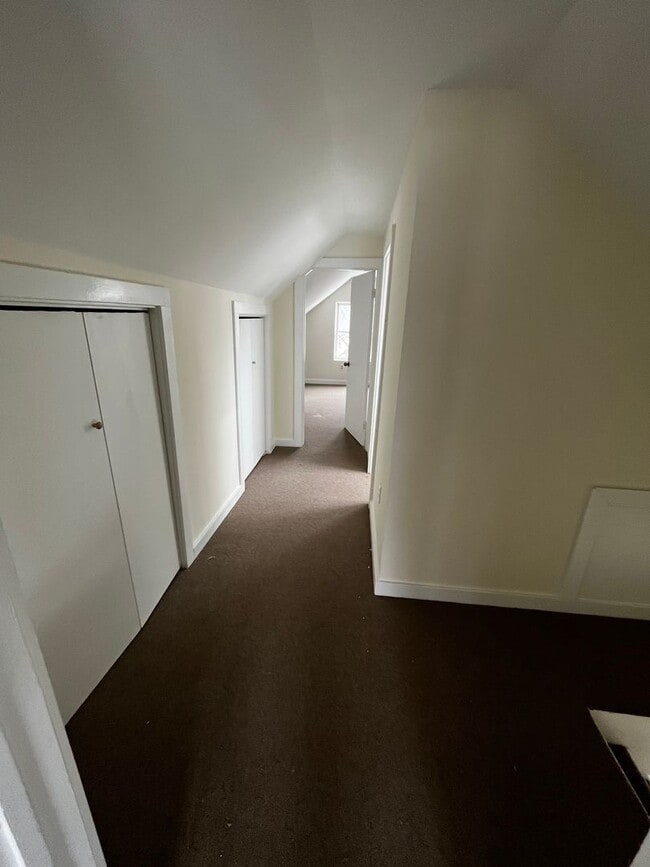 Building Photo - 20-22-22 Winter St