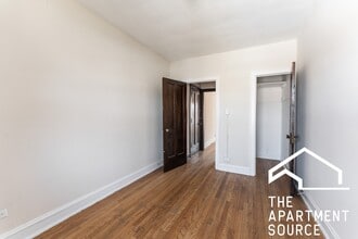 Building Photo - 2105 Grove Ave