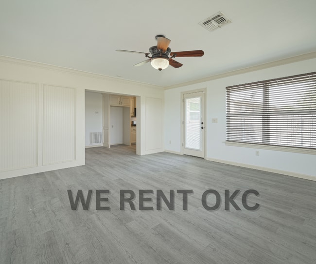 Building Photo - 853 SW 8th St