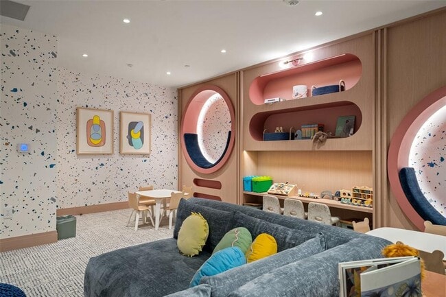 Building Photo - 3015 S Ysabella Ave