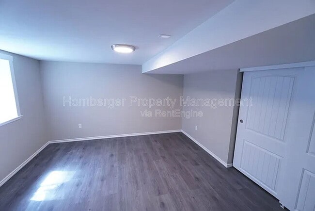 Building Photo - 1808 W 2nd Ave