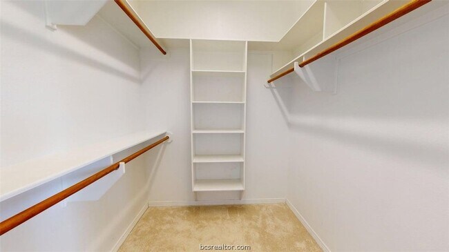 Building Photo - 3900 Latinne Ln