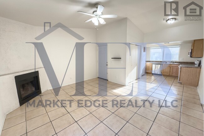 Building Photo - 2Bed/2Bath Apartment at Peoria Ave/19th Ave! Ready for Immediate Move-In! -- All Tile Flooring!