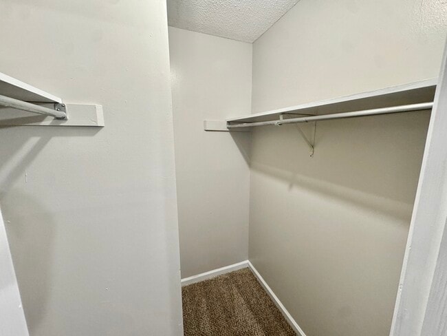 Building Photo - 6338 Kirby Downs Dr