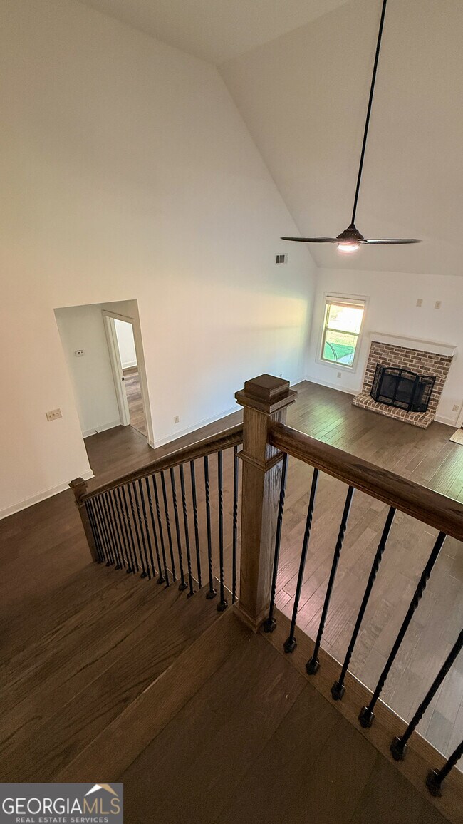 Building Photo - 338 Brookstone Dr