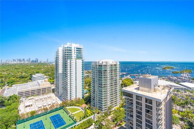 Building Photo - 2678 Tigertail Ave