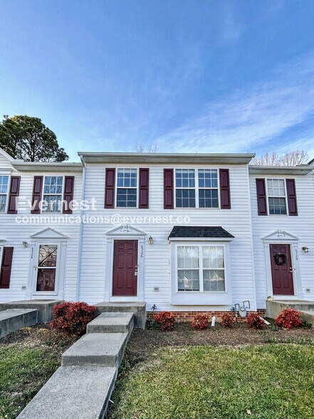 Building Photo - 8726 Springwater Dr