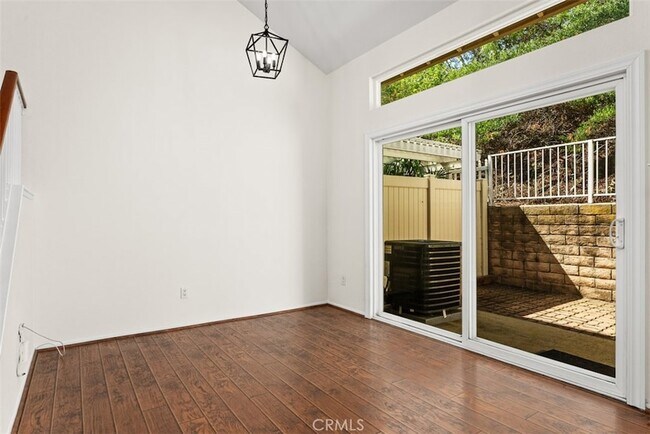 Building Photo - 5847 E Rocking Horse Way