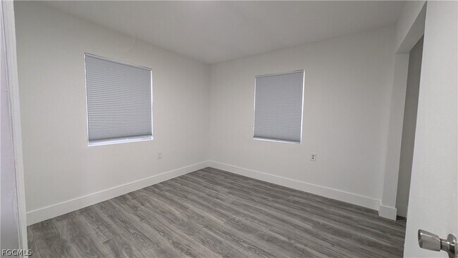 Building Photo - 660 S Missouri St