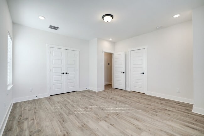 Building Photo - 3105 Somerset Levens Ln