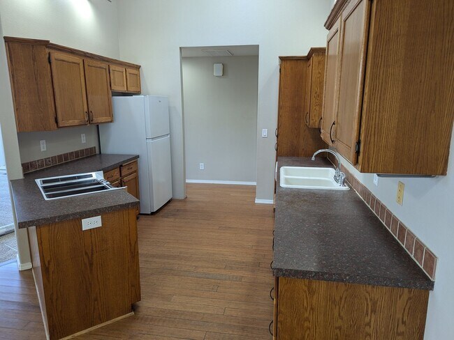 Building Photo - 5817 Cobalt Loop SE