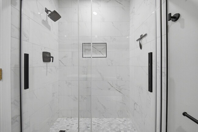 Building Photo - 205 Westover Ave