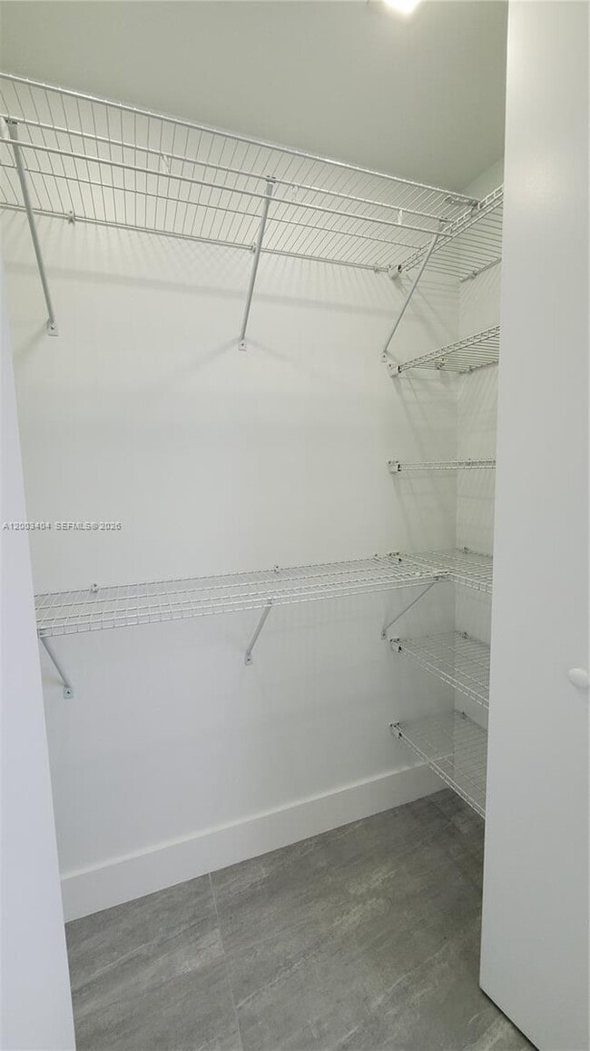 Building Photo - 40 SW 34th Ave