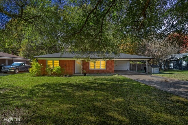 Building Photo - Cute 3 Bedroom 1.5 Bath