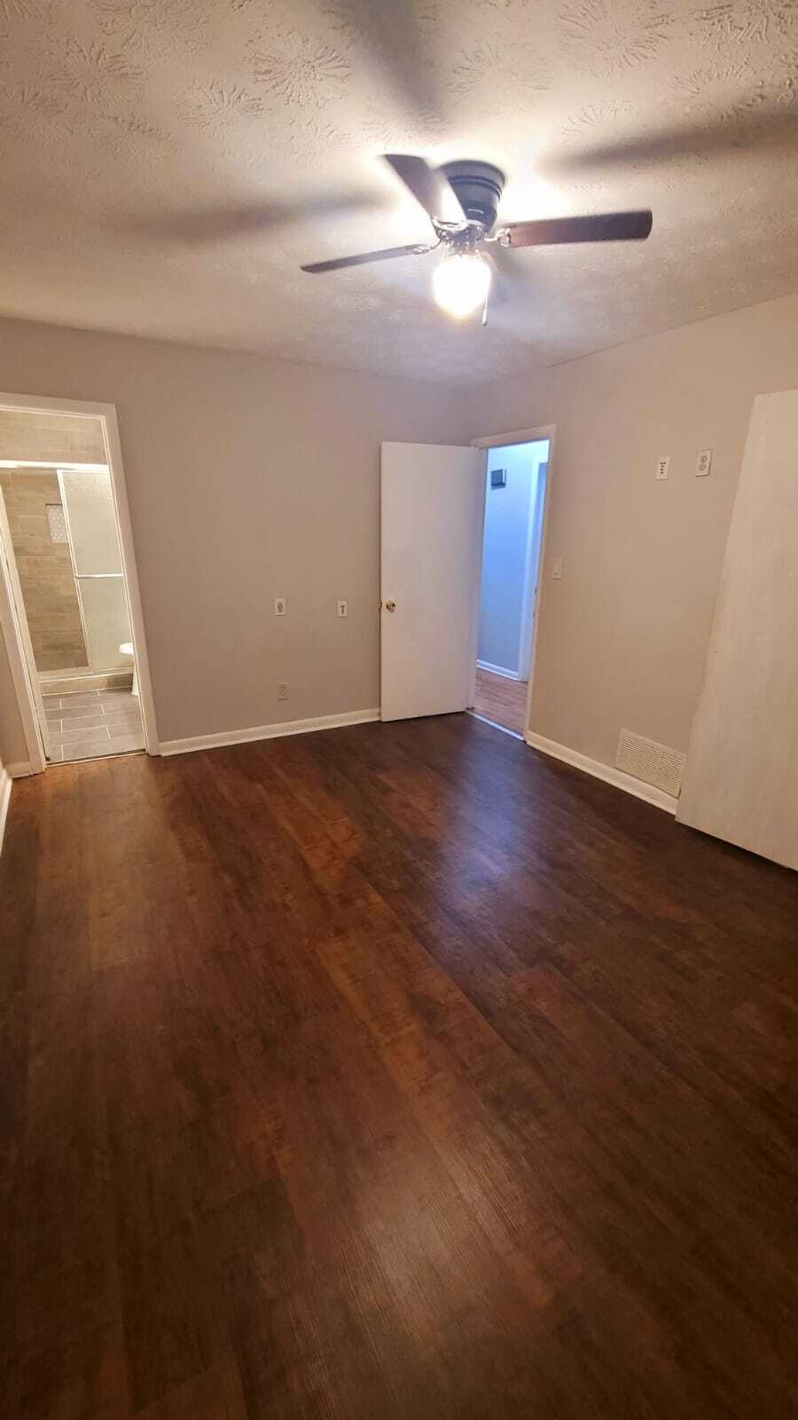 Building Photo - 2915 Lajean Dr