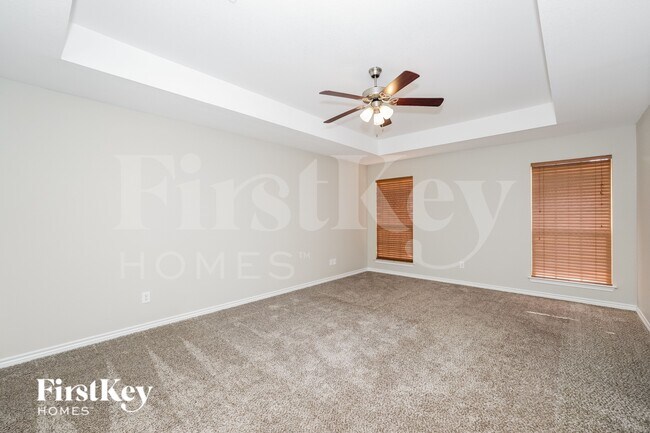 Building Photo - 146 Springtree St