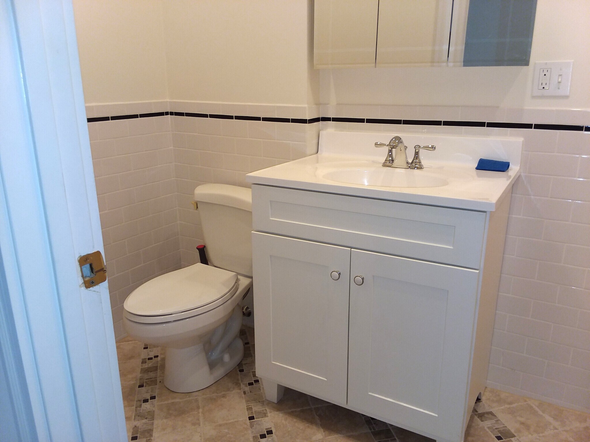 Building Photo - 144 Calumet St