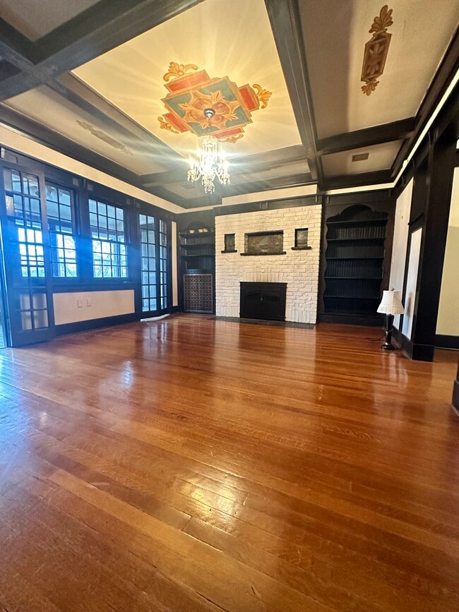 Building Photo - 31 Edgehill Ter