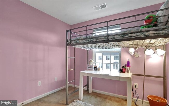 Building Photo - 114 Chamomile Ct