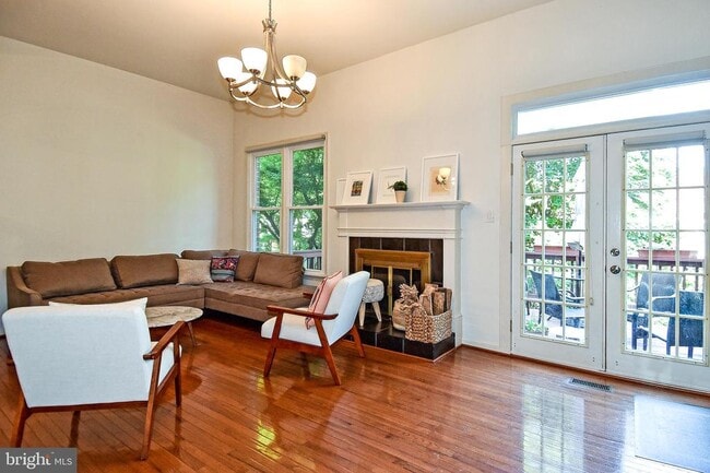 Building Photo - 4846 Cloister Dr