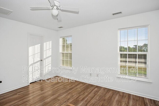 Building Photo - 2910 Bridgeville Ln