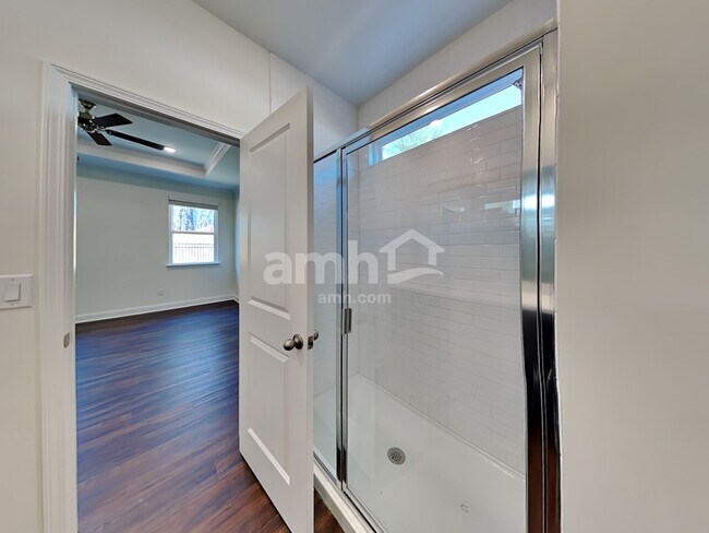 Building Photo - 5242 Blue Mountain Dr