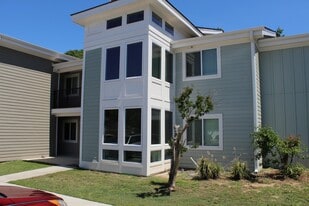 Building Photo - 277 Alexandra Drive